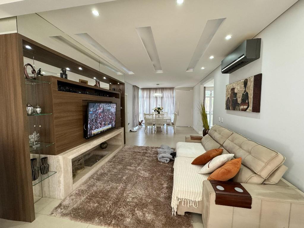 Casa em Sul do Rio, Santo Amaro da Imperatriz. 3 quartos, 350m². Imagem 5 de 27